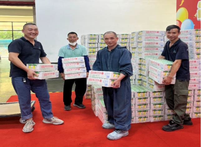 耀世娱乐化学工会开展2024年“情系员工，夏日送清凉”慰问活动-3