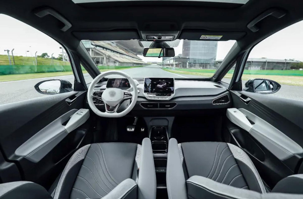 492-中控台、立柱选材：改性PP替代ABS